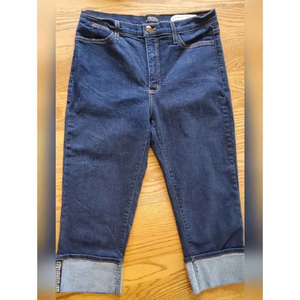 4 NYDJ Dark Wash Capri cropped Jeans Cuffed with Rhinestone Detail sz 10